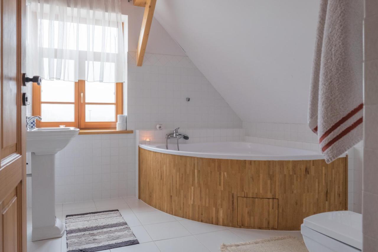 Białowieża Miodowa Kolonia B&B 외부 사진