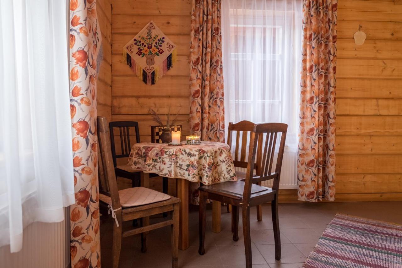 Białowieża Miodowa Kolonia B&B 외부 사진