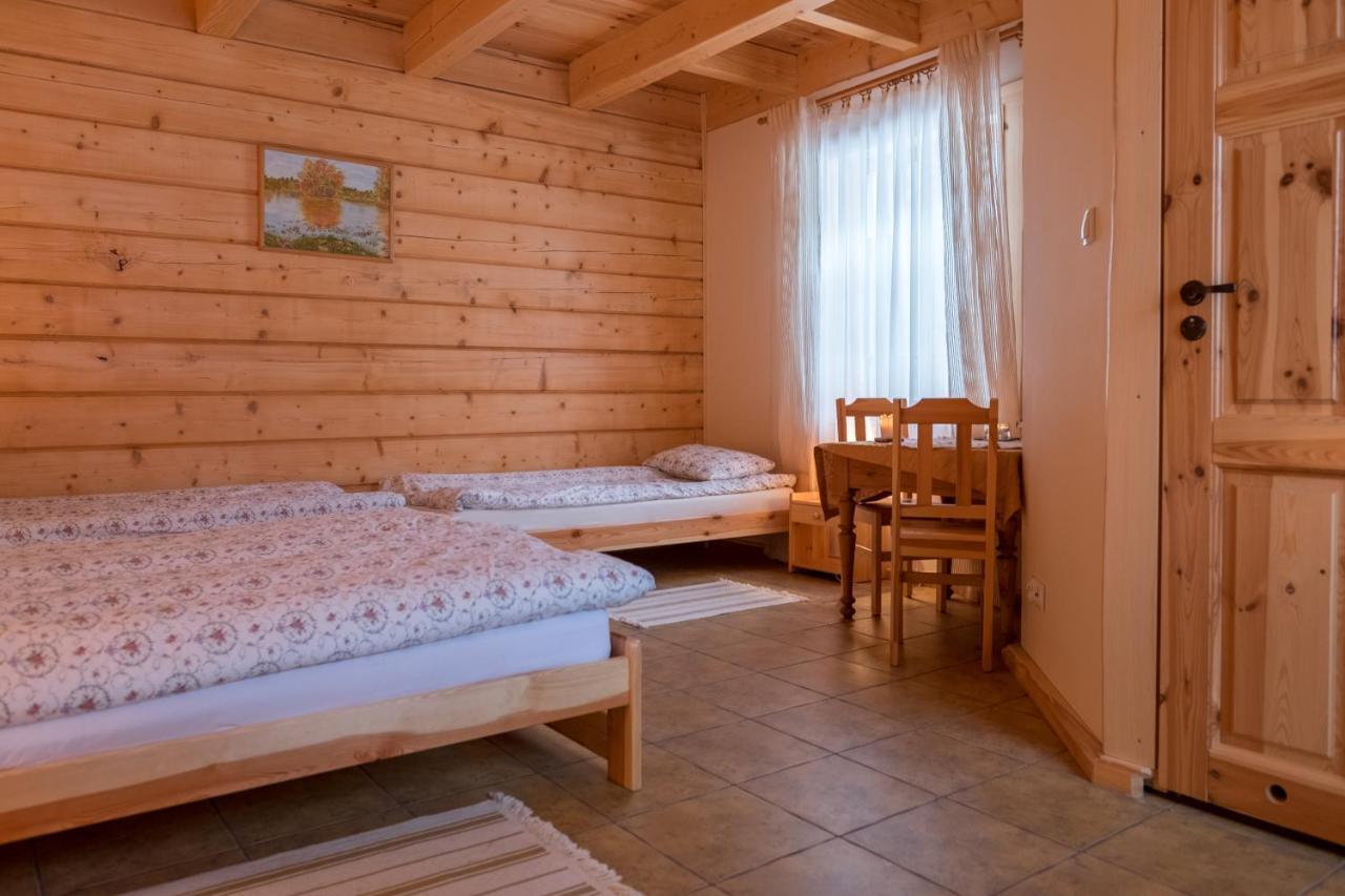 Białowieża Miodowa Kolonia B&B 외부 사진